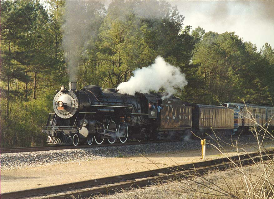 train1.jpg (135300 bytes)